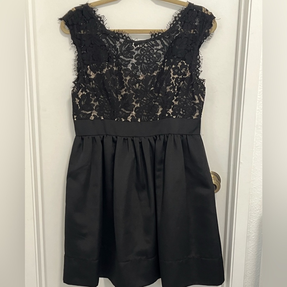NWT Eliza J Women Black Drees